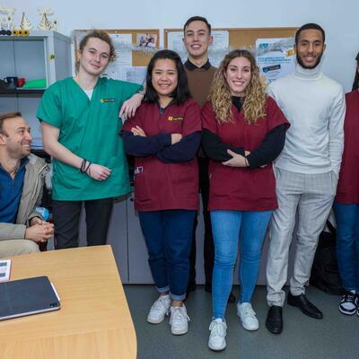 photo des équipes de la clinique interne d'ostéopathie d'ostéobio